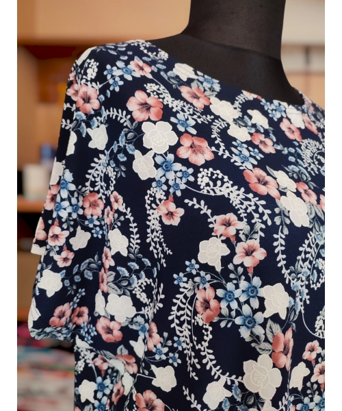 Tunika kimono z okrągłym dekoltem i wzorem w drobne kwiatuszki